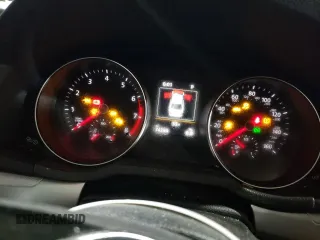 2019 Volkswagen Passat Wolfsburg Edition z VIN 1VWLA7A36KC000255, wystawiony jako Copart lot #45758675 z przebiegiem 74 266 mil mil oraz Szkoda całkowita • Salvage title. Historia ofert i sprzedaży dostępna na DreamBid. Obrazek 9.