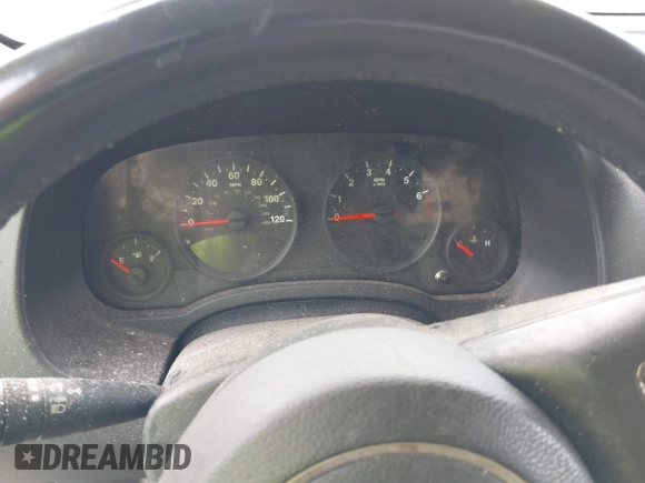 2013 Jeep Patriot Latitude with VIN 1C4NJPFB2DD233848, listed as a IAAI auction lot 41711832 with Not Provided miles. Bid and sale history available at carsss.com. Image 7.