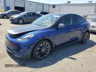 2024 Tesla Model Y Performance z VIN 7SAYGDEF6RF080697, wystawiony jako Copart lot #58077945 z przebiegiem 26 115 mil mil oraz Szkoda całkowita • Salvage title. Historia ofert i sprzedaży dostępna na DreamBid. Obrazek 1.
