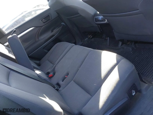 2016 Toyota Highlander LE with VIN 5TDBKRFH2GS236080, listed as a IAAI auction lot 41398580 with 309,094 mi miles. Bid and sale history available at carsss.com. Image 8.