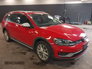 2018 Volkswagen Golf S z VIN 3VWH17AU4JM754055, wystawiony jako IAAI lot #41672487 z przebiegiem 91 800 mil mil oraz . Historia ofert i sprzedaży dostępna na DreamBid. Obrazek 1.