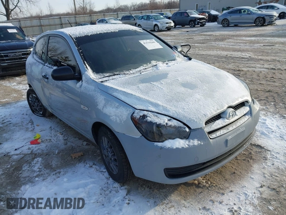 2011 Hyundai Accent GS z VIN KMHCM3AC9BU195826, wystawiony jako IAAI lot #41610260 z przebiegiem 112 508 mil mil oraz . Historia ofert i sprzedaży dostępna na DreamBid. Obrazek 1.