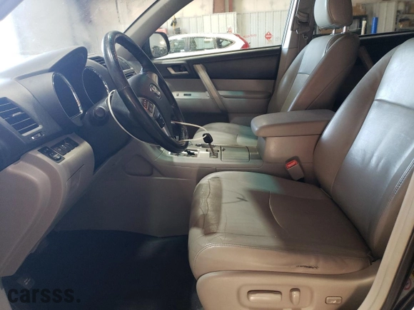 2013 Toyota Highlander with VIN 5TDBK3EH8DS242573, listed as a Copart auction lot 41756835 with 194,934 mi miles and Salvage Title. Bid and sale history available at carsss.com. Image 7.