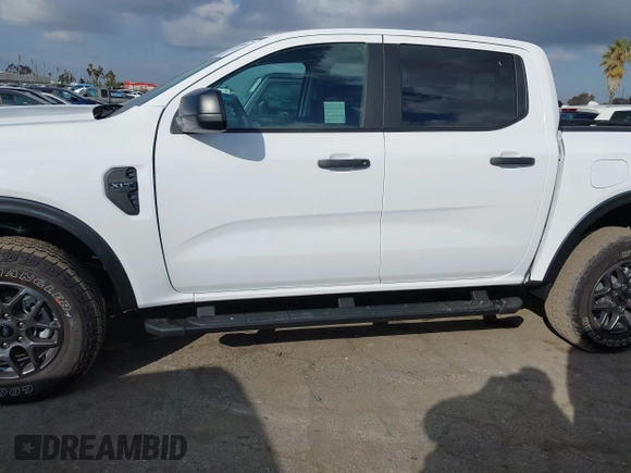 2024 Ford Ranger with VIN 1FTER4HPXRLE39741, listed as a IAAI auction lot 41471689 with 301 mi miles and . Bid and sale history available at DreamBid. Image 15.