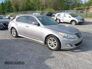 2013 Hyundai Genesis 3.8L z VIN KMHGC4DDXDU248311, wystawiony jako IAAI lot #42098134 z przebiegiem 150 693 mil mil oraz . Historia ofert i sprzedaży dostępna na DreamBid. Obrazek 1.
