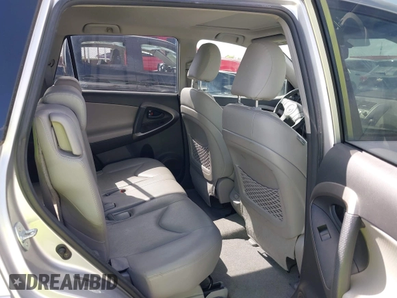 2011 Toyota RAV4 Ltd with VIN JTMDK4DV5B5101596, listed as a IAAI auction lot 41992965 with 194,302 mi miles. Bid and sale history available at carsss.com. Image 8.