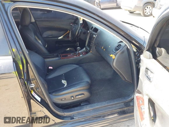 2006 Lexus IS 250 Manual with VIN JTHBK262X62018704, listed as a IAAI auction lot 40532463 with 232,601 mi miles. Bid and sale history available at carsss.com. Image 5.