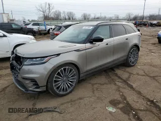 2019 Land Rover Range Rover Velar with VIN SALYM2EVXKA232618, listed as a Copart auction lot 43015965 with 57,113 mi miles and Clean Title. Bid and sale history available at DreamBid. Image 1.