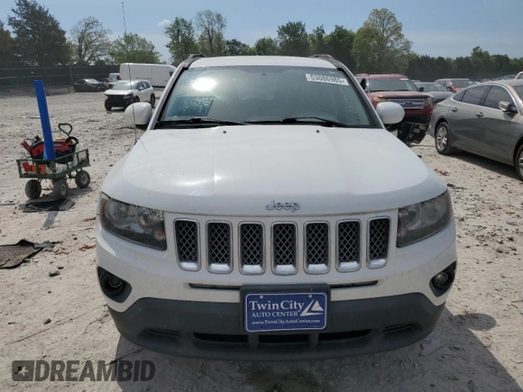 2016 Jeep Compass Latitude с VIN 1C4NJCEA4GD698184, выставлен на аукционе Copart как лот 53086985 с пробегом 129 643 миль миль и Списание • Salvage title. История ставок и продаж доступна на DreamBid. Изображение 5.