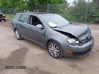 2011 Volkswagen Jetta SE z VIN 3VWPX7AJ3BM686901, wystawiony jako IAAI lot #42561729 z przebiegiem 103 737 mil mil oraz . Historia ofert i sprzedaży dostępna na DreamBid. Obrazek 1.