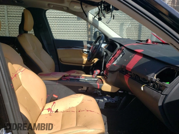 2016 Volvo XC90 T6 Momentum with VIN YV4A22PKXG1090325, listed as a Copart auction lot 56615962 with Not Provided miles. Bid and sale history available at carsss.com. Image 5.