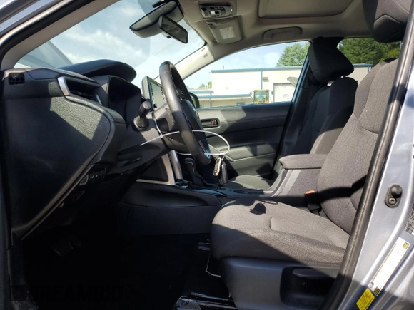 2022 Toyota Corolla Cross LE with VIN 7MUBAABG6NV041555, listed as a Copart auction lot 56567225 with 26,736 mi miles and Salvage title. Bid and sale history available at DreamBid. Image 7.