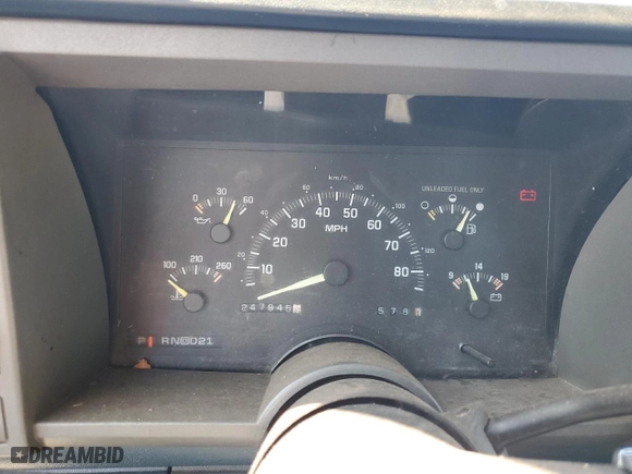 1992 Chevrolet C/K 1500 with VIN 2GCEC19K0N1229510, listed as a Copart auction lot 73744464 with 247,945 mi miles and Salvage Title. Bid and sale history available at carsss.com. Image 9.