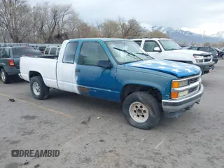 1997 Chevrolet Silverado 1500 with VIN 2GCEK19R0V1128046, listed as a IAAI auction lot 41908923 with 301,629 mi miles and . Bid and sale history available at DreamBid. Image 1.