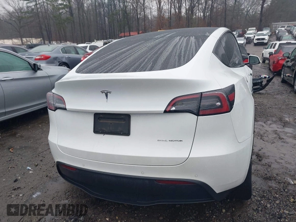 2021 Tesla Model Y Long Range with VIN 5YJYGDEEXMF228914, listed as a IAAI auction lot 41409806 with 48,276 mi miles. Bid and sale history available at carsss.com. Image 16.
