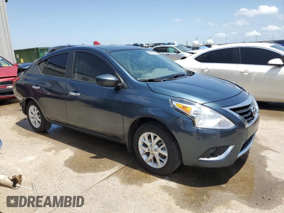 2016 Nissan Versa S z VIN 3N1CN7AP9GL818264, wystawiony jako Copart lot #56643895 z przebiegiem 55 110 mil mil oraz Szkoda całkowita • Salvage title. Historia ofert i sprzedaży dostępna na DreamBid. Obrazek 4.