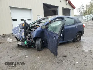 2009 Toyota Matrix S z VIN 2T1LE40EX9C010426, wystawiony jako Copart lot #55604385 z przebiegiem Nie podano mil oraz Szkoda całkowita • Salvage title. Historia ofert i sprzedaży dostępna na DreamBid. Obrazek 1.