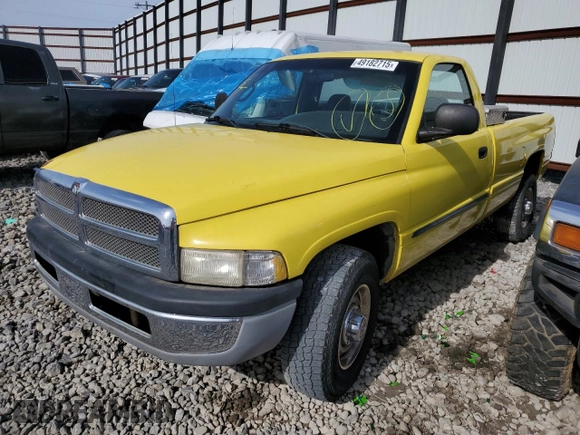2000 Dodge Ram 2500 with VIN 3B7KC26Z8YM226121, listed as a Copart auction lot 49182715 with 164,444 mi miles and Clean Title. Bid and sale history available at carsss.com. Image 1.