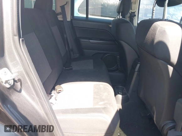 2012 Jeep Patriot Sport with VIN 1C4NJRBB0CD576612, listed as a IAAI auction lot 42076487 with 194,670 mi miles. Bid and sale history available at carsss.com. Image 8.