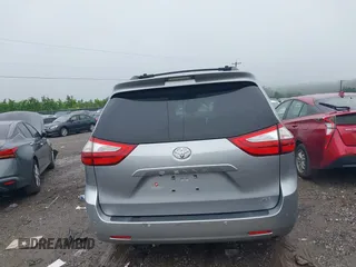 2015 Toyota Sienna XLE с VIN 5TDYK3DC3FS579087, выставлен на аукционе IAAI как лот 42456365 с пробегом 127 350 миль миль и . История ставок и продаж доступна на DreamBid. Изображение 16.