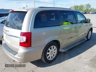 2013 Chrysler Town & Country Touring with VIN 2C4RC1BGXDR646625, listed as a IAAI auction lot 42248297 with 141,943 mi miles and . Bid and sale history available at DreamBid. Image 4.