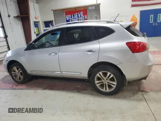2015 Nissan Rogue S z VIN JN8AS5MV7FW260231, wystawiony jako Copart lot #51012055 z przebiegiem 138 582 mil mil oraz Tytuł czysty. Historia ofert i sprzedaży dostępna na DreamBid. Obrazek 2.