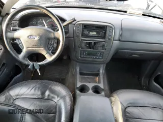 2002 Ford Explorer Limited с VIN 1FMZU75K52ZC59303, выставлен на аукционе Copart как лот 79132784 с пробегом 160 371 миль миль и Списание • Salvage title. История ставок и продаж доступна на DreamBid. Изображение 8.