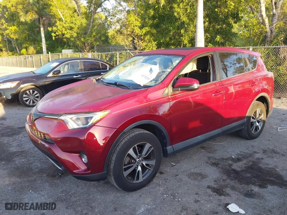 2018 Toyota RAV4 XLE with VIN 2T3WFREV7JW496591, listed as a IAAI auction lot 41752233 with 54,027 mi miles. Bid and sale history available at carsss.com. Image 18.