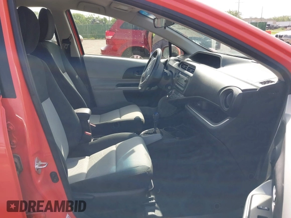 2014 Toyota Prius One z VIN JTDKDTB35E1071850, wystawiony jako IAAI lot #42084093 z przebiegiem 1 731 574 mil mil oraz . Historia ofert i sprzedaży dostępna na DreamBid. Obrazek 5.