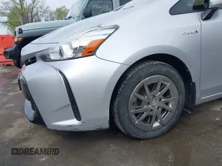 2015 Toyota Prius Two with VIN JTDZN3EU7FJ025812, listed as a IAAI auction lot 41958867 with 129,435 mi miles and . Bid and sale history available at DreamBid. Image 17.