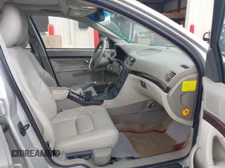2003 Volvo S80 2.9L с VIN YV1TS92D231310509, выставлен на аукционе IAAI как лот 42460419 с пробегом 140 259 миль миль и . История ставок и продаж доступна на DreamBid. Изображение 5.