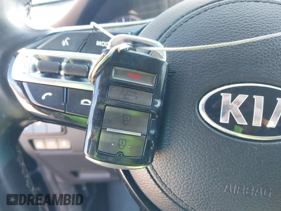 2019 Kia Cadenza Technology with VIN KNALC4J19K5171500, listed as a IAAI auction lot 41420658 with 93,823 mi miles. Bid and sale history available at carsss.com. Image 11.