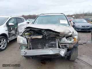 2006 Toyota Highlander w/3rd Row with VIN JTEDP21A160111886, listed as a IAAI auction lot 41832621 with 285,899 mi miles. Bid and sale history available at carsss.com. Image 12.