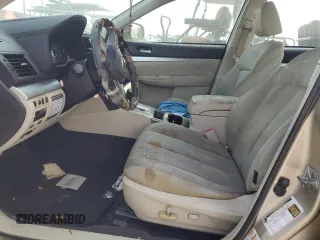 2010 Subaru Legacy Premium с VIN 4S3BMCE69A3233628, выставлен на аукционе Copart как лот 75176344 с пробегом Не указан миль и Списание • Salvage title. История ставок и продаж доступна на DreamBid. Изображение 7.
