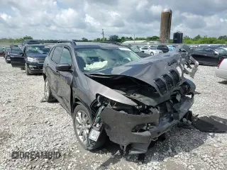 2018 Jeep Cherokee Latitude Tech Connect with VIN 1C4PJLCB1JD605455, listed as a Copart auction lot 61085135 with 117,195 mi miles and Salvage title. Bid and sale history available at DreamBid. Image 15.