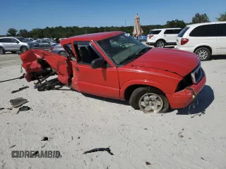 2003 GMC Sonoma SLS z VIN 1GTCS19X138192032, wystawiony jako Copart lot #76230394 z przebiegiem 116 046 mil mil oraz Szkoda całkowita • Salvage title. Historia ofert i sprzedaży dostępna na DreamBid. Obrazek 4.
