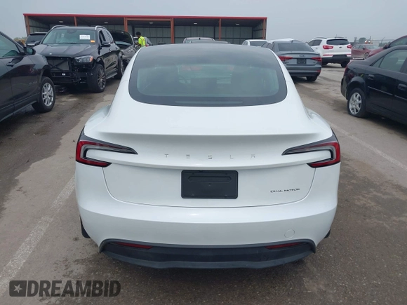 2025 Tesla Model 3 Long Range с VIN 5YJ3E1EB5SF893625, выставлен на аукционе IAAI как лот 42476724 с пробегом 4 445 миль миль и . История ставок и продаж доступна на DreamBid. Изображение 16.
