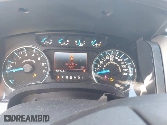 2013 Ford F-150 XL with VIN 1FTEW1CM4DKG06680, listed as a IAAI auction lot 41639948 with 133,539 mi miles. Bid and sale history available at carsss.com. Image 7.