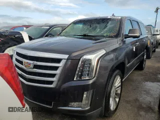 2018 Cadillac Escalade ESV Premium Luxury z VIN 1GYS3JKJ5JR147062, wystawiony jako Copart lot #76596064 z przebiegiem 157 347 mil mil oraz Szkoda całkowita • Salvage title. Historia ofert i sprzedaży dostępna na DreamBid. Obrazek 1.