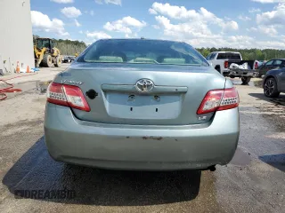 2011 Toyota Camry LE z VIN 4T1BF3EK6BU593874, wystawiony jako Copart lot #51959955 z przebiegiem 247 911 mil mil oraz Szkoda całkowita • Salvage title. Historia ofert i sprzedaży dostępna na DreamBid. Obrazek 6.