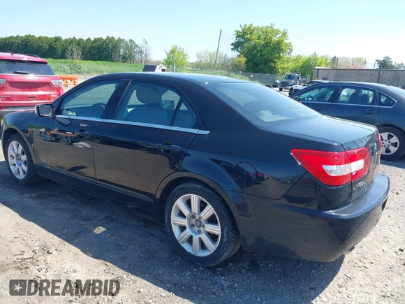 2007 Lincoln MKZ z VIN 3LNHM26TX7R636306, wystawiony jako IAAI lot #42220142 z przebiegiem 152 728 mil mil oraz . Historia ofert i sprzedaży dostępna na DreamBid. Obrazek 3.