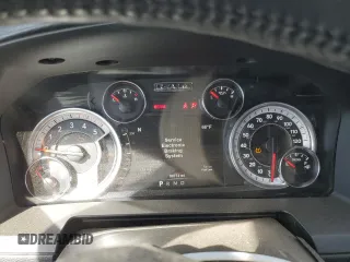 2018 Ram 2500 Laramie z VIN 3C6UR5FL7JG366919, wystawiony jako Copart lot #48167045 z przebiegiem 89 773 mil mil oraz Szkoda całkowita • Salvage title. Historia ofert i sprzedaży dostępna na DreamBid. Obrazek 9.