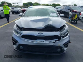 2021 Kia Forte LXS z VIN 3KPF24AD0ME334880, wystawiony jako IAAI lot #42257054 z przebiegiem 159 489 mil mil oraz . Historia ofert i sprzedaży dostępna na DreamBid. Obrazek 12.
