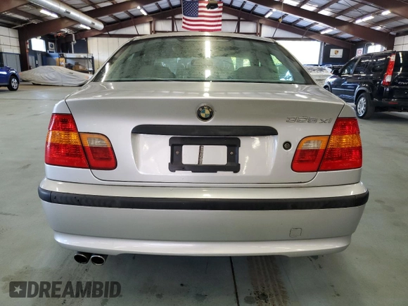 2003 BMW 3 Series 325xi with VIN WBAEU33493PH89898, listed as a Copart auction lot 70928174 with 123,357 mi miles and Clean Title. Bid and sale history available at carsss.com. Image 6.