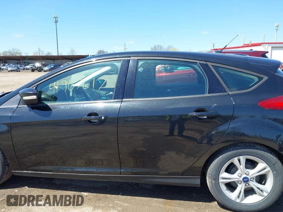 2014 Ford Focus SE with VIN 1FADP3K20EL428918, listed as a IAAI auction lot 41967617 with 114,386 mi miles. Bid and sale history available at carsss.com. Image 14.
