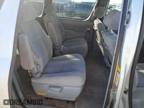 2002 Toyota Sienna LE with VIN 4T3ZF13C22U430158, listed as a Copart auction lot 87132674 with 309,458 mi miles and Salvage Title. Bid and sale history available at carsss.com. Image 10.