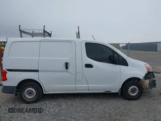 2017 Nissan NV200 S z VIN 3N6CM0KN3HK697546, wystawiony jako IAAI lot #41560058 z przebiegiem 406 357 mil mil oraz . Historia ofert i sprzedaży dostępna na DreamBid. Obrazek 14.