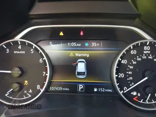 2017 Nissan Murano S with VIN 5N1AZ2MH1HN139408, listed as a IAAI auction lot 41298184 with 107,439 mi miles and . Bid and sale history available at DreamBid. Image 7.