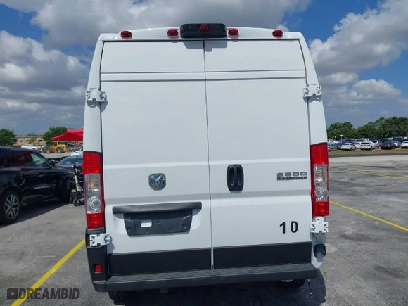 2025 Ram ProMaster Cargo Van Tradesman with VIN 3C6LRVDG8SE518592, listed as a IAAI auction lot 42067132 with 2,038 mi miles. Bid and sale history available at carsss.com. Image 17.
