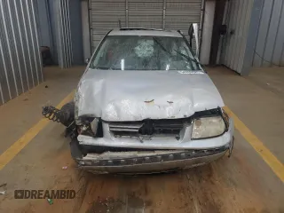 2004 Volkswagen Jetta GLS с VIN 3VWSK69MX4M031204, выставлен на аукционе Copart как лот 54709085 с пробегом Не указан миль и Списание • Salvage title. История ставок и продаж доступна на DreamBid. Изображение 5.